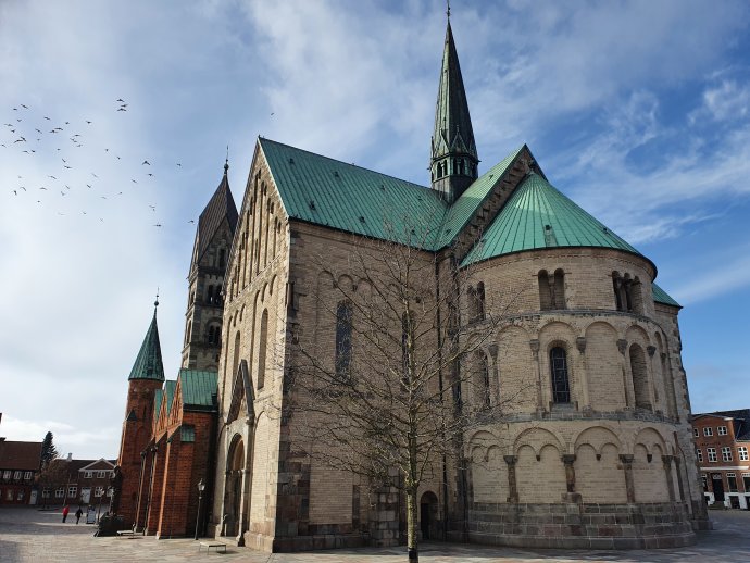 Katedrála Panny Marie v Ribe, sídelním městě dánských králů. Foto: Albína Mrázová, Deník N