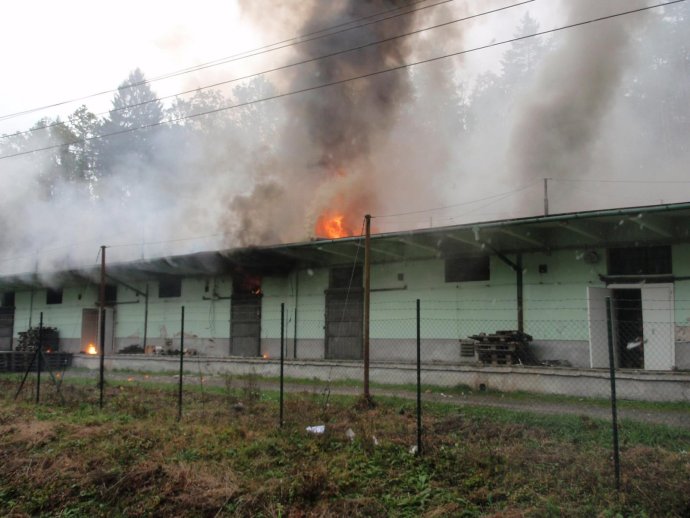 Jedna z prací ruských tajných služeb proti Evropě: požár po výbuchu muničního skladu ve Vrběticích v roce 2014. Foto: Hasičská záchranná služba