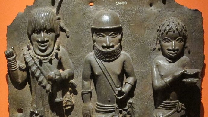 Beninští „bronzoví“ (mosazní) bojovníci z 16.–17. století. Foto: Sailko, Wikimedia Commons, CC BY-SA 3.0