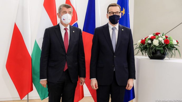 Andrej Babiš a Mateusz Morawiecki na jednání V4 v Bruselu. Zdroj: Twitter kanceláře polského premiéra