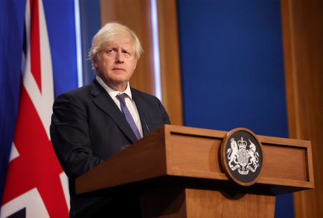 Britský premiér Boris Johnson na tiskové konferenci. Foto: britská vláda, Downing street 10, gov.uk