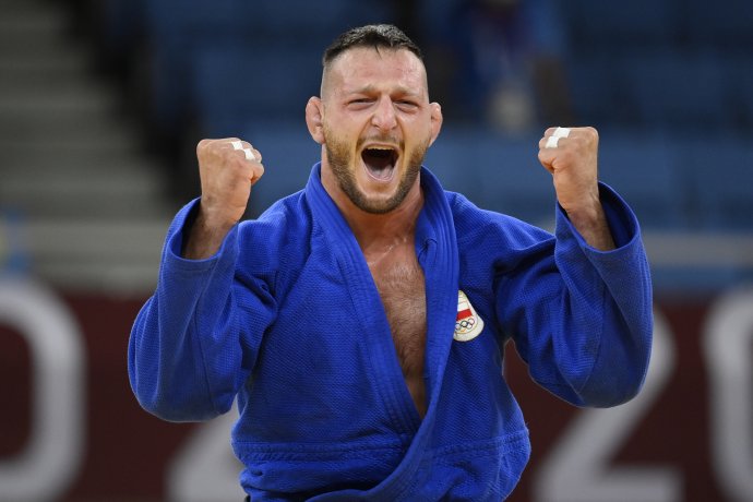 Lukáš Krpálek přiveze domů už druhou zlatou olympijskou medaili. Foto: ČTK/Ondřej Deml