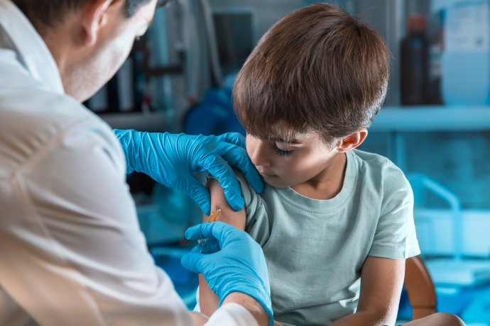 Očkování dětí 5–11 proti covidu-19 by v Česku mělo začít už koncem tohoto týdne. Ilustrační foto: Adobe Stock