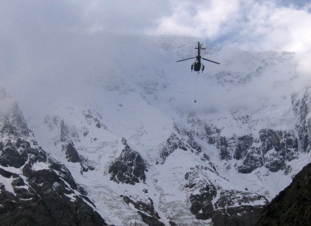 Čeští horolezci budou muset zaplatit záchrannou akci ze svého. Ilustrační foto: ČTK/AP