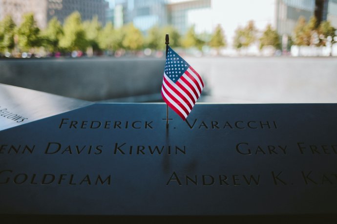 Památník obětem teroristických útoků 11. září na místě, kde stála newyorská dvojčata. Foto: Anthony Fomin, Unsplash