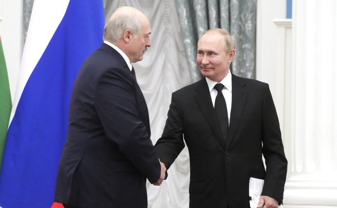 Setkání běloruského lídra Lukašenka s ruským prezidentem Putinem navzdory očekávání nezavršilo zveřejnění cestovních map vedoucích ke sjednocení obou zemí. Respektive k pohlcení jedné druhou. Foto: kremlin.ru