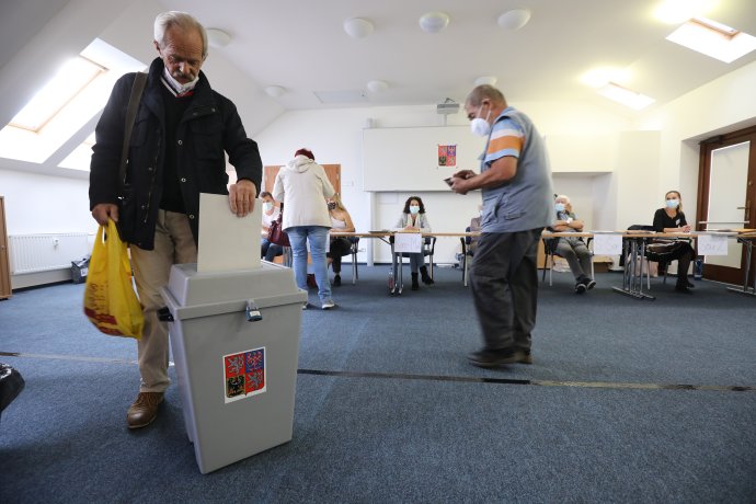 Volby v Blatné. Foto: Ludvík Hradilek, Deník N