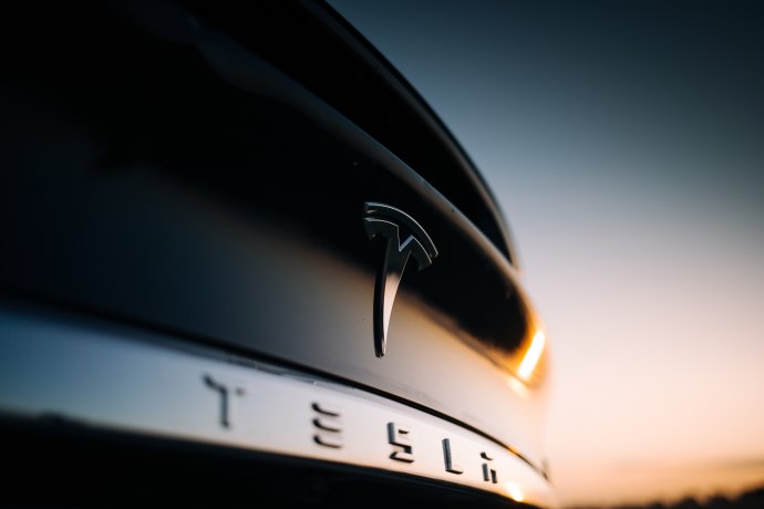Tesla. Foto: Adobe Stock