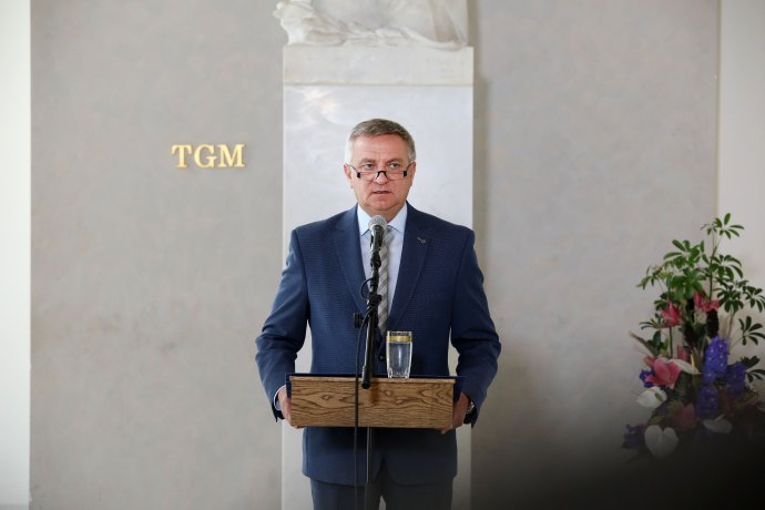 Lži provází Mynáře celou jeho úřednickou funkcí. Foto: Ludvík Hradilek, Deník N