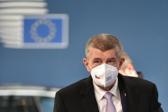 Andrej Babiš přijíždí možná na svůj poslední summit do budovy Evropské rady v Bruselu. Foto: EU