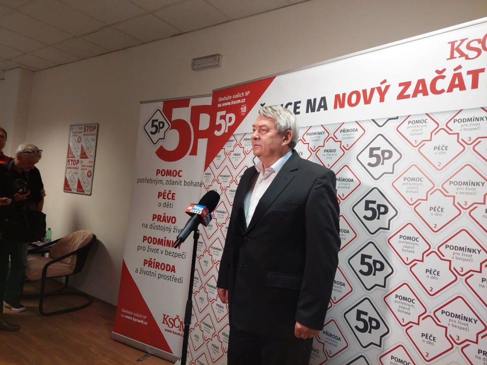 Předseda KSČM Vojtěch Filip oznámil svou rezignaci. Foto: Iva Bezděková
