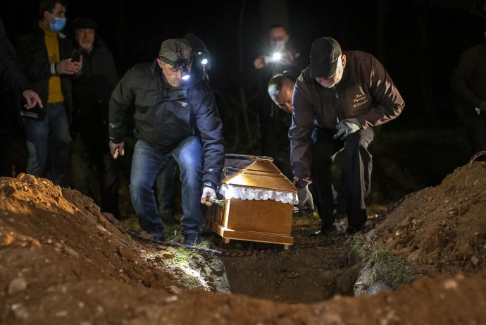 Ahmada pohřbili muslimové z východního Polska. Na pohřeb mu přišlo i padesát novinářů. Foto: Gabriel Kuchta, Deník N