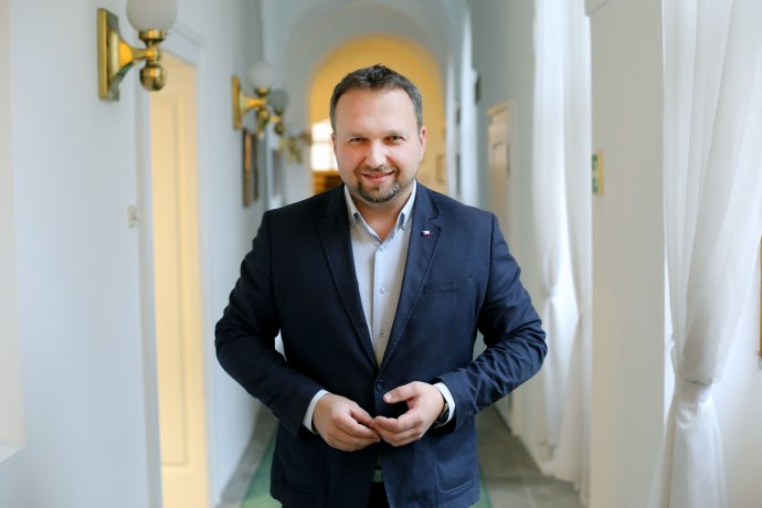 Ministr práce a sociálních věcí Marian Jurečka (KDU-ČSL) čelí výzvám k odstoupení. Foto: Ludvík Hradilek, Deník N