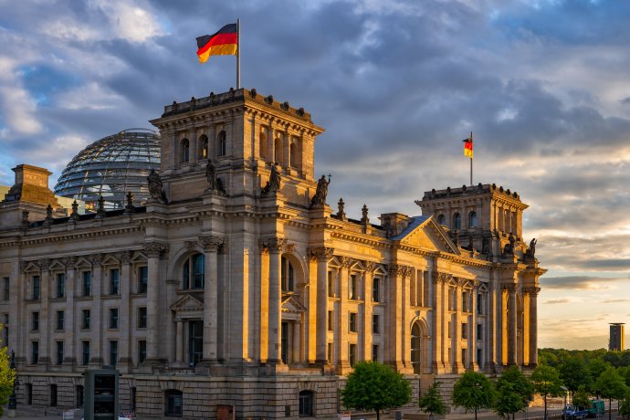 Německý Bundestag. Foto: Artur Bogacki, Adobe Stock