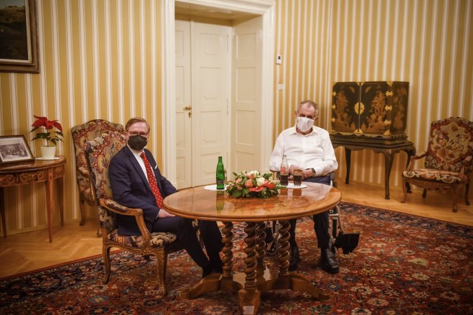 Setkání prezidenta Miloše Zemana a designovaného premiéra Petra Fialy na zámku v Lánech. Foto: mluvčí prezidenta republiky