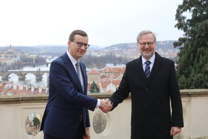 Polský premiér Mateusz Morawiecki se sešel s Petrem Fialou. Foto: Ludvík Hradilek, Deník N