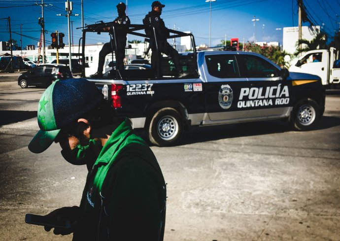 Policie v Tulumu, stát Quintana Roo, 2021. Foto: Václav Lang