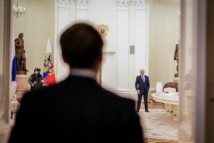 Putin věnoval Macronovi celý večer i část moskevské noci. Foto: kremlin.ru