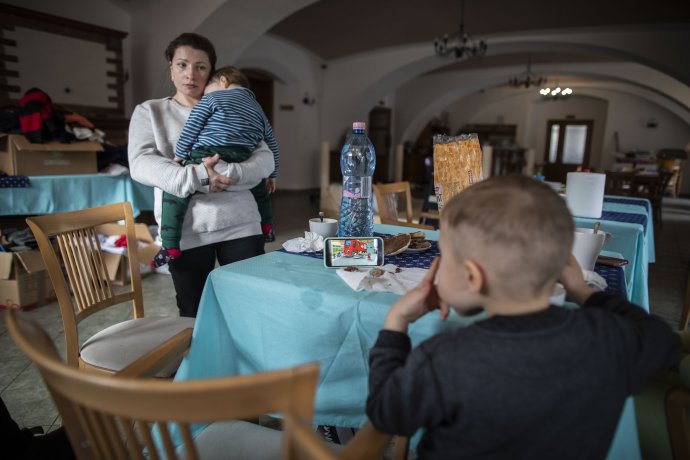 Žádný úřad v Česku nesleduje počty ukrajinských uprchlíků, kteří se vrátili do vlasti. Ilustrační foto: Gabriel Kuchta, Deník N
