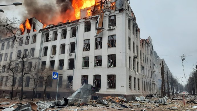 Následky útoků na východoukrajinský Charkov. Foto: Záchranný systém Ukrajiny