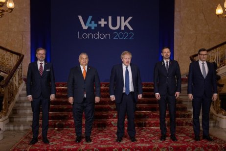 Premiér Fiala a ostatní lídři V4 na jednání v Londýně s předsedou britské vlády Borisem Johnsonem. Foto: Úřad vlády