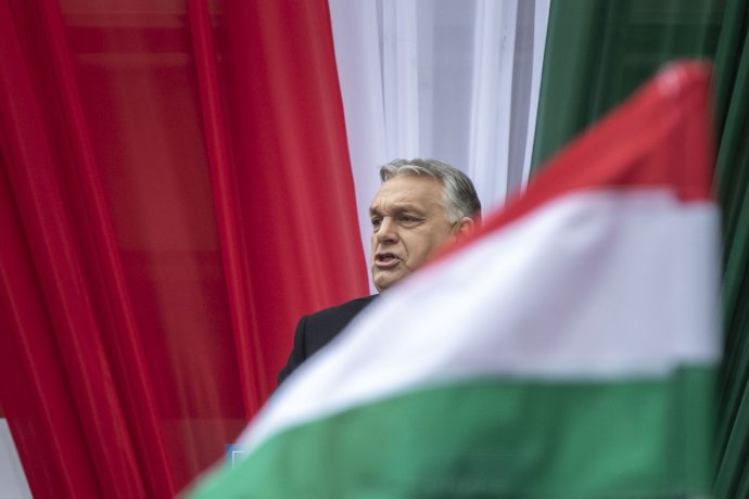 Viktor Orbán mezi odpůrce svého Fideszu po volbách zařadil i ukrajinského prezidenta Volodymyra Zelenského. Foto: Gabriel Kuchta, Deník N