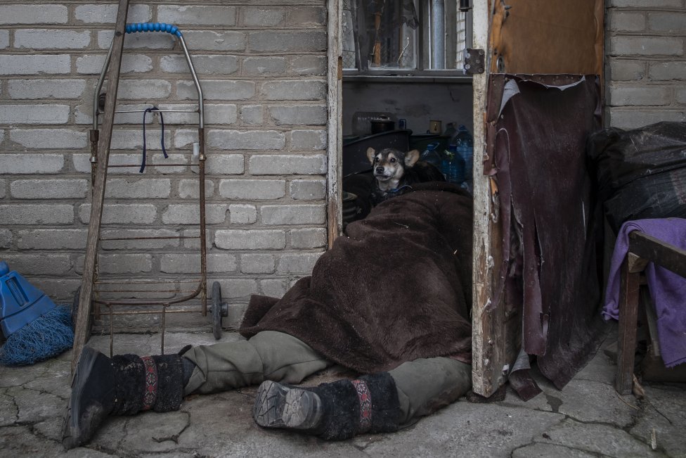 V Buči se nacházejí stále další mrtvá těla civilních obyvatel. Kolik jich nakonec bude, zatím nelze říct. Foto: Gabriel Kuchta, Deník N