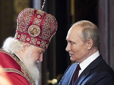 Ruský prezident Vladimir Putin a patriarcha Kirill na Velikonoce v chrámu Krista Spasitele. Foto: ČTK