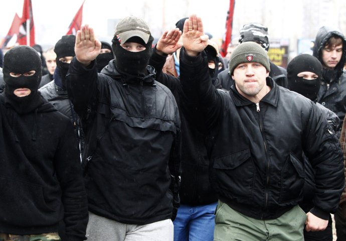 Ruští ultrapravicoví extremisté na demonstraci 4. listopadu 2010, v Den lidové jednoty, kdy Rusové namísto komunistické revoluce z roku 1917 slaví porážku polských invazních sil z roku 1612. Foto: Michail Voskresenskyj, Reuters