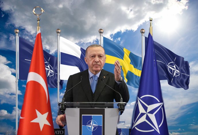 Erdogan s vlajkami NATO, Turecka, Finska a Švédska. Foto: úřad prezidenta, grafika Evgenia, Adobe Stock, koláž Deník N