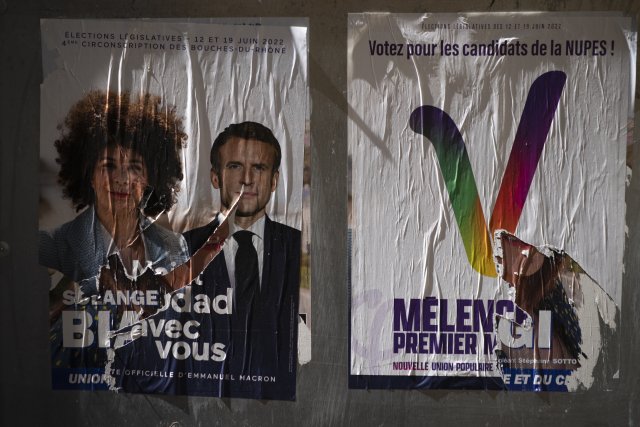 Nadcházející neděli Francouzi rozhodnou klíčový duel Macron versus Mélenchon. Ilustrační foto: ČTK/AP