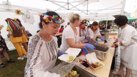 Ukrajinský food festival v Pečkách. Foto: Petra Procházková, Deník N