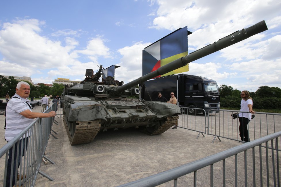 Ukořistěný tank T-90A. Foto: Adam Hecl, Deník N