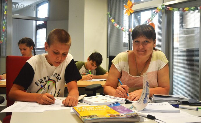 Olena zatím pracuje jako vychovatelka v adaptačním centru pro ukrajinské uprchlíky. Co bude za několik týdnů, netuší. Foto: Adaptační centrum Chodov
