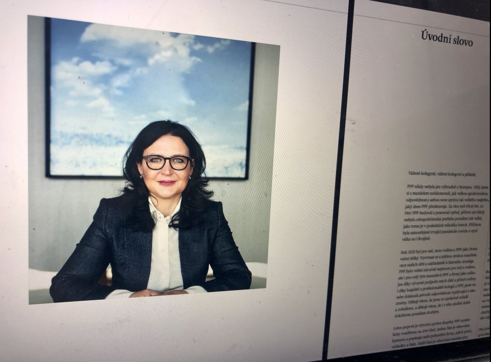 Renáta Kellnerová ve výroční zprávě PPF za rok 2021. Repro: výroční zpráva PPF 2021