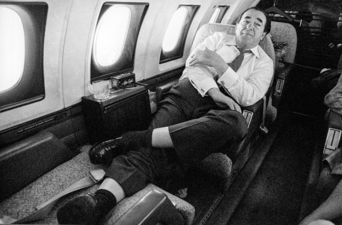 Robert Maxwell na palubě svého soukromého letadla. Foto: Mirrorpix