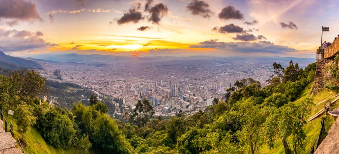 Když nic jiného, pohled na Bogotu za ten výstup na horu Montserrate stojí. Foto: Adobe Stock