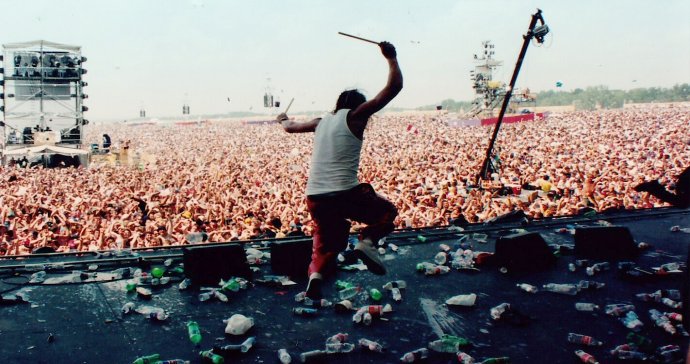 Woodstock 1999 – návštěvnická noční můra, nebo nejlepší festival vašeho života? Foto: Netflix