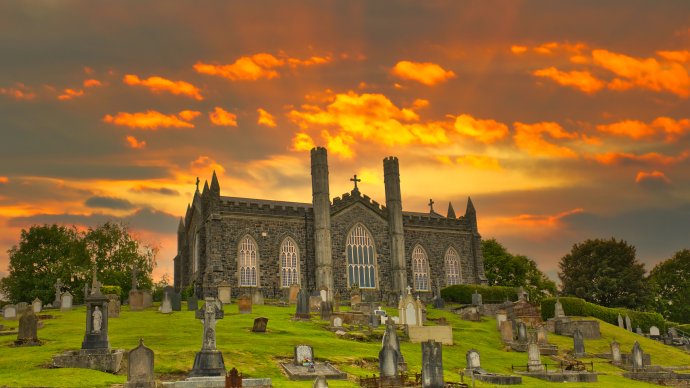 Římskokatolický kostel v severoirském Derry. Foto: Planeteco, Adobe Stock