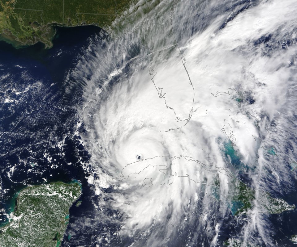 Hurikán Ian těsně poté, co udeřil na Kubu a zamířil k Floridě. Jako první dopadl na ostrovy Keys v síle kategorie 4. Foto: NASA