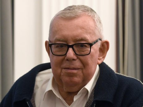 Vladimír Medek v říjnu roku 2019, kdy převzal Cenu Josefa Jungmanna za nejlepší beletristický překlad uplynulého roku u knihy Polský jezdec od španělského autora Antonia Muňoze Moliny. Foto: Krumphanzl Michal, ČTK