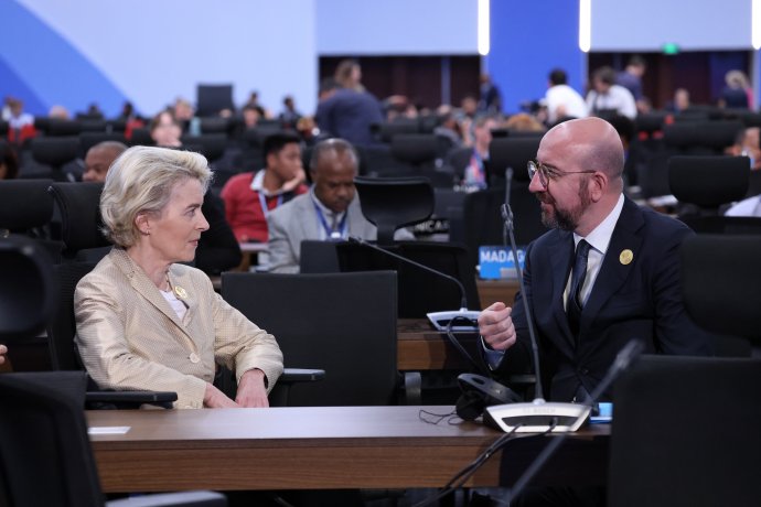 Předsedkyně Komise von der Leyenová a předseda Evropské rady Michel na klimatickém summitu OSN COP27 v egyptském Šarm aš-Šajchu. Foto: EU