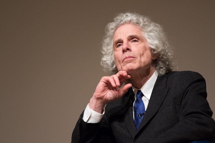 Na vývoj lidstva se Steven Pinker pokouší dívat z dlouhodobější perspektivy. Foto: Wikimedia Commons, CC BY-SA 4.0