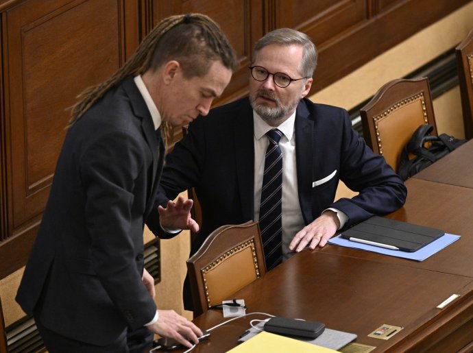 Šéf Pirátů Ivan Bartoš bude s premiérem Petrem Fialou řešit výsledek stranického hlasování o Pavlu Blažkovi. Foto: ČTK