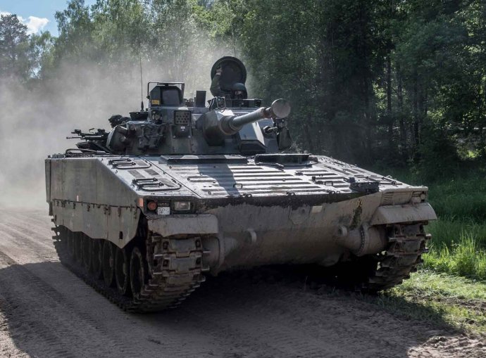 Švédské bojové vozidlo pěchoty CV90 ve verzi, v jaké ho dostane ukrajinská armáda. Foto: Ukrajinský generální štáb