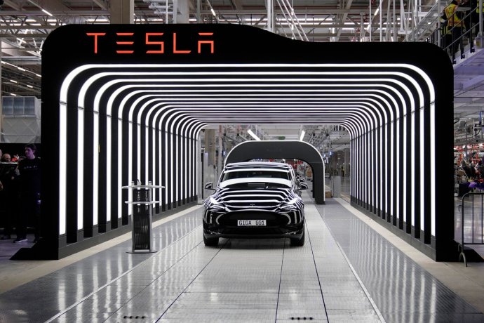Slavnostního otevření továrny automobilky Tesla u Berlína se zúčastnili i přední němečtí politici. Foto: Profimedia
