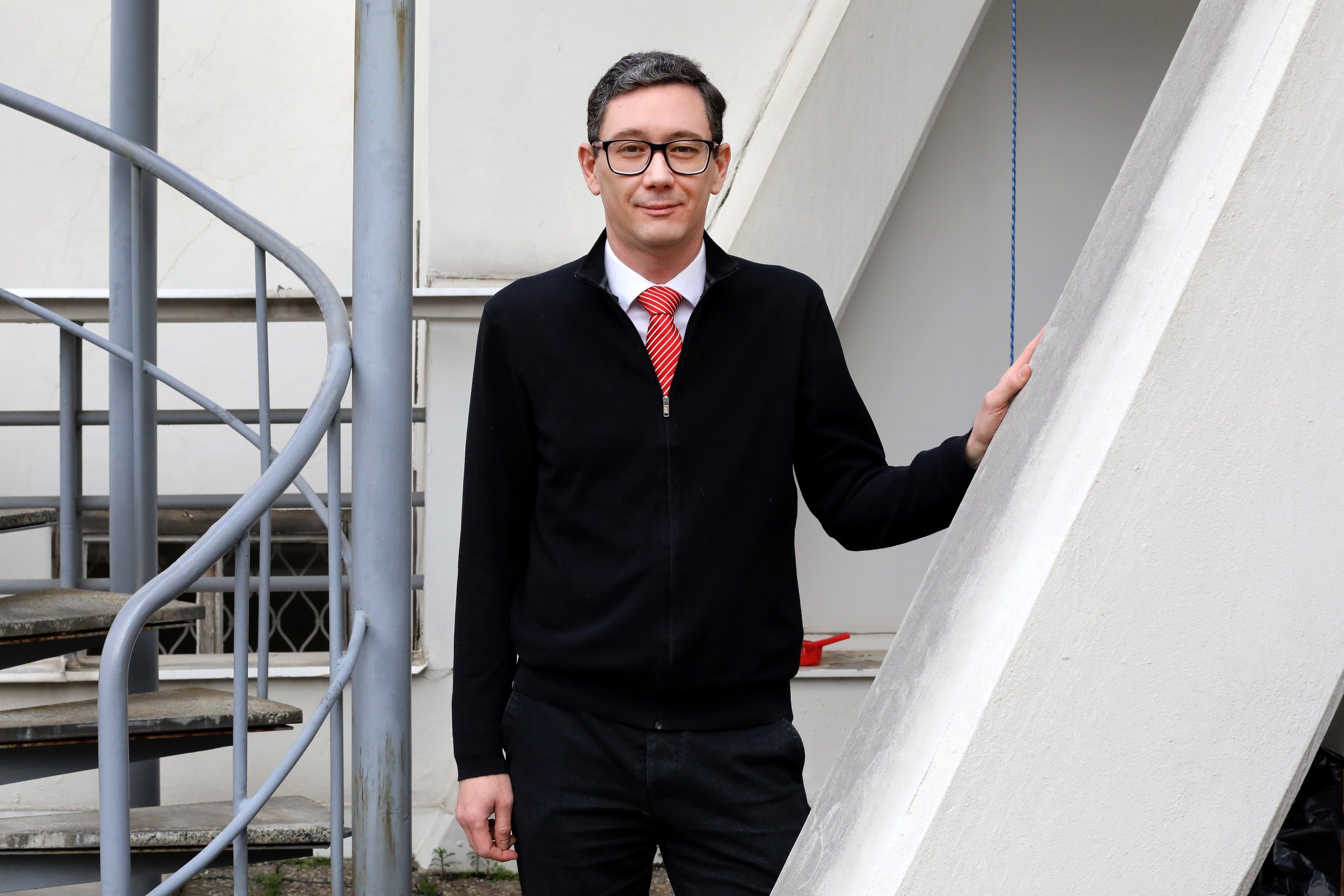 Šéf Pojišťovny VZP schválil štědré doložky pro Ovčáčka a Kabátkovu partnerku. Podle auditorů to nebylo potřeba