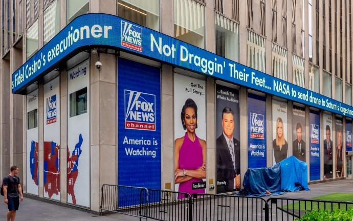 Odborná veřejnost si přeje, aby Dominion nepřijala nabídku Fox na mimosoudní vyrovnání. Má totiž velkou šanci, vše spor vyhraje, a pomůže tím odhalit manipulační taktiky Fox News, kterým svým divákům vědomě sděluje nepravdy. Foto: Ajay Suresh, Flickr