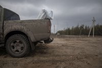Cizinci, kteří jdou bojovat na straně Ukrajiny proti ruskému agresorovi, vědí, že mohou přijít o život. Motivace, proč riskovat to nejcennější, je různá, od ušlechtilých po patologické. Foto: Gabriel Kuchta, Deník N