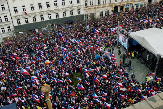 Protivládní demonstrace na Václavském náměstí. Foto: Ivana Kozáková, Deník N
